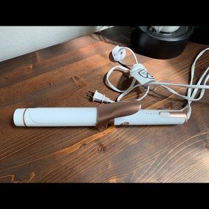T3 Curling Iron